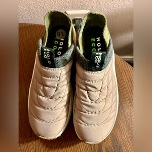 Holo Eco Footwear Women's Credimus Olive Tan Slip On Shoes Size 9.5